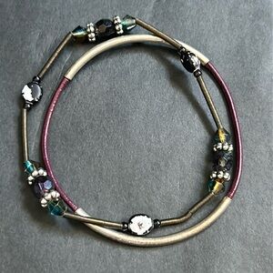 Set of 2 women’s vintage dainty‎ bracelet one size measurements shown